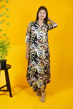 Picture of Three Quarter Sleeves A-Line Maxi Dress