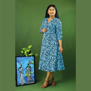 Picture of Three Quarter Sleeves Maxi Dress